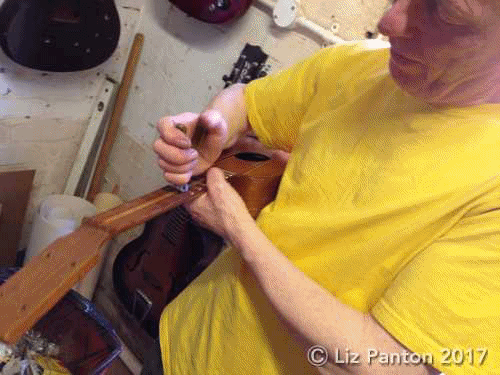 2017-05-25 Kevin Cuatro rebuild 02-04 frets + text - blog